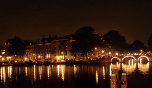 Noc v Amsterdame