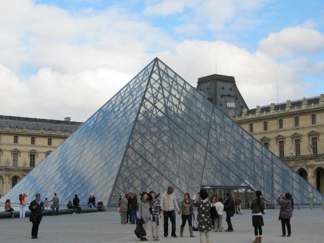 Louvre :)