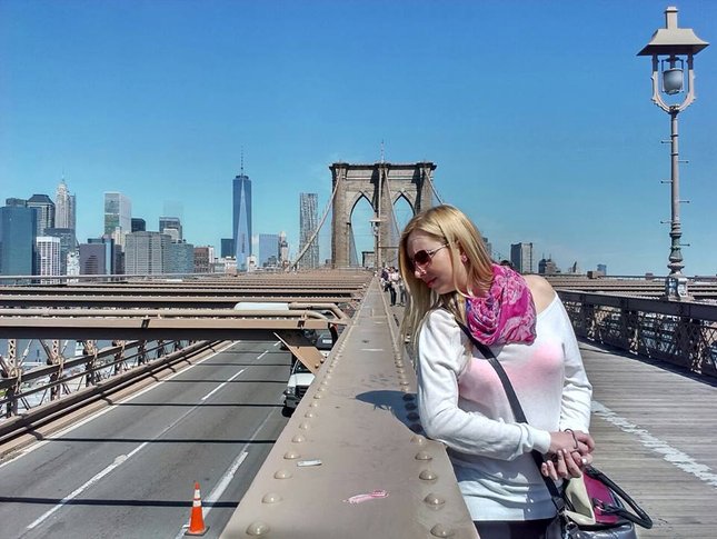 NY by HTC