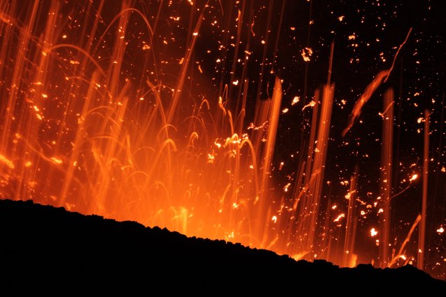 Erupcia z blizka