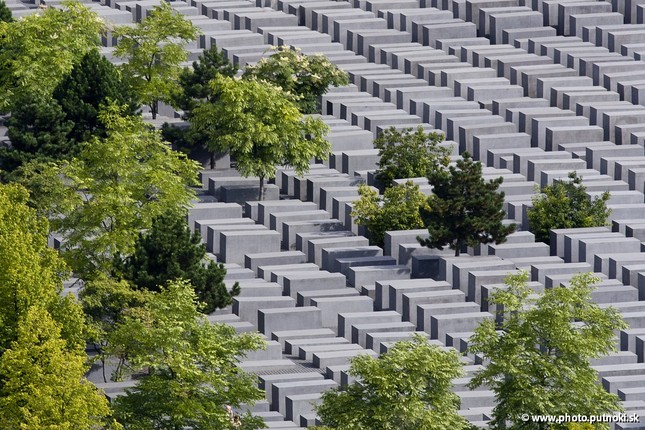 Holocaust Denkmal II.