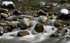 Kamene v rieke