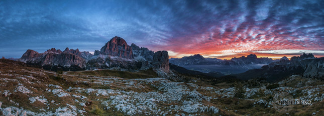 Vychod slnka v dolomitoch