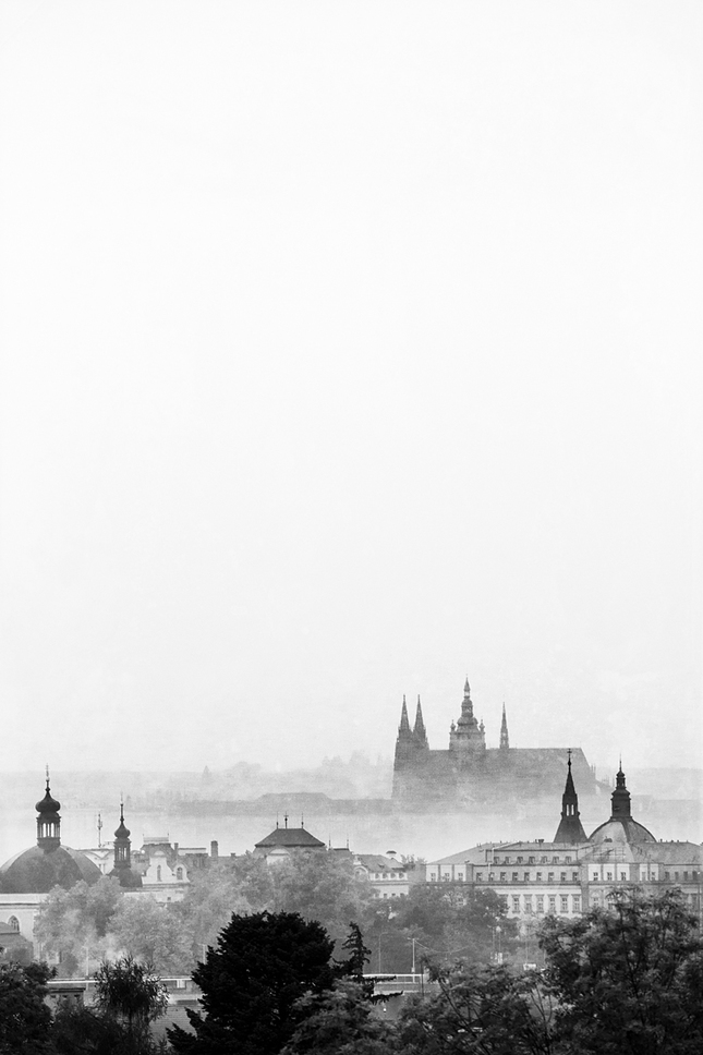 Hmla v Prahe