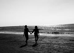Hold me.....