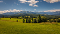 Pohľad na  Tatry uprostred leta