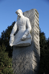 pamätník Samuel Mikovíny