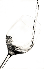 Nalejme si cisteho vina!