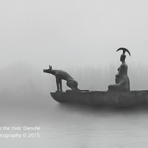 Ilúzia v hmle na rieke Dunaj