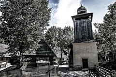 Zuberec-drevenná zvonica ll