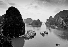Ha Long Bay _BW