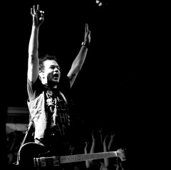 Deryck Whibley / SUM 41