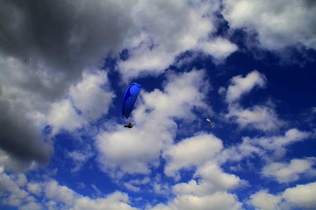 paraglaiding