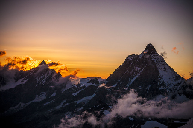 Západ Slnka nad Matterhornom