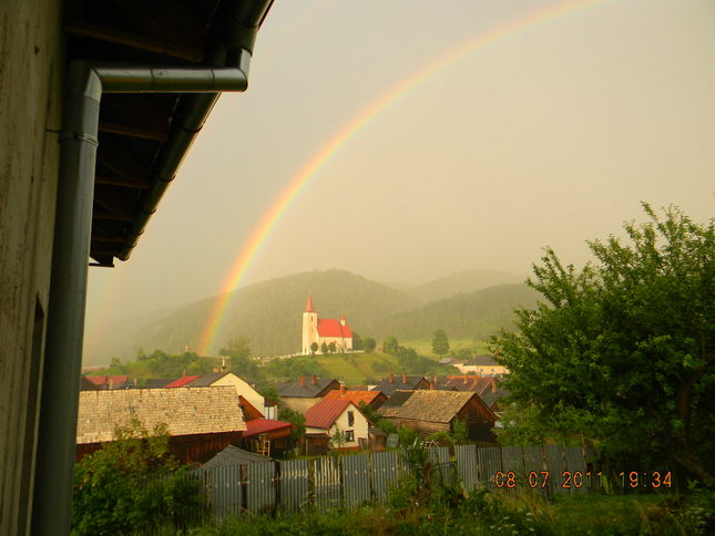 Dúha po búrke nad Vyš. Slavkovom