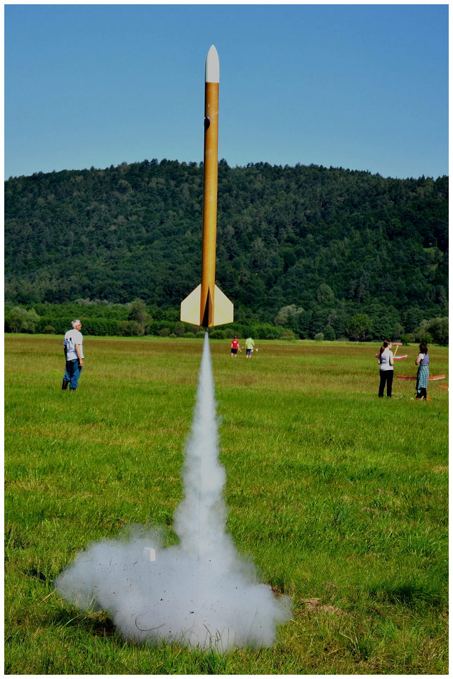 Štart rakety -padák