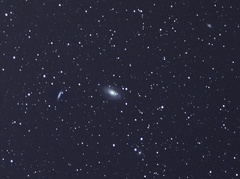 Galaxia M82 a M81 s rodinou