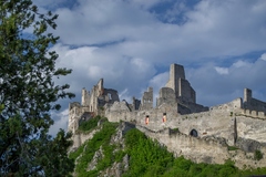 Hrad......