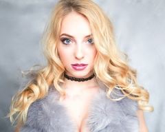laura