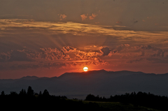Západ slnka nad hoľami...