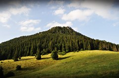 upieranie lúčov na kopec