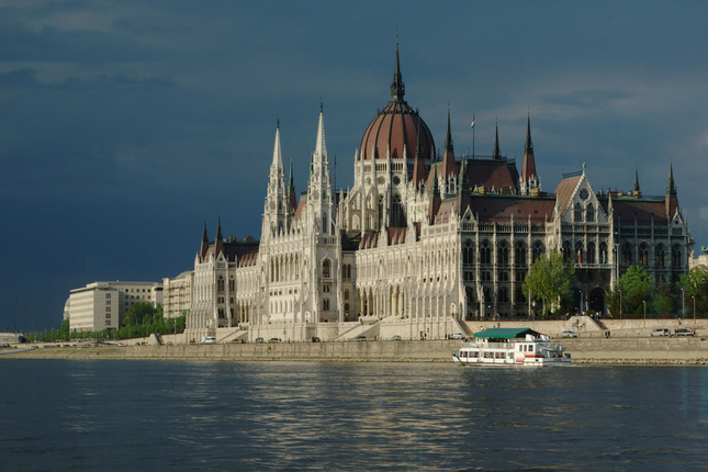 Taký jeden parlament