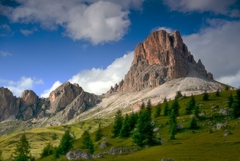 monument dolomitov