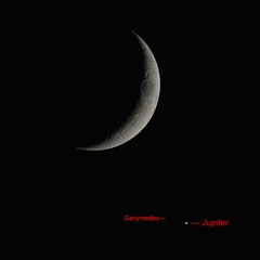 Jupiter a dva m(M)esiace
