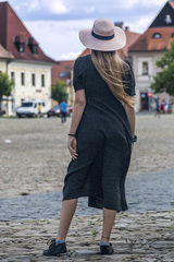 Žena s klobúkom