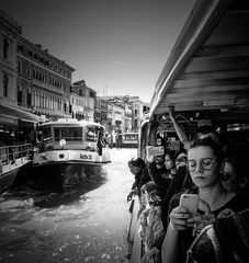 hlavne byť v zábere...