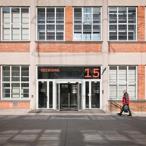 Červený do domčeka