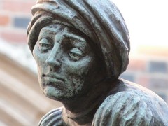 Statue