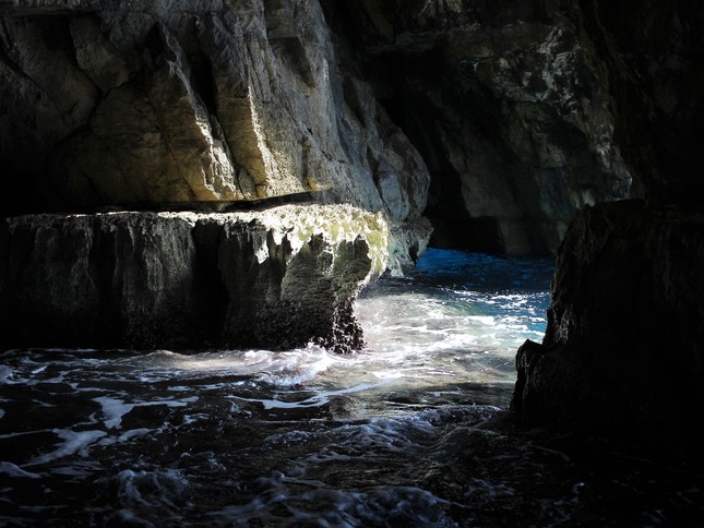 grotto blue