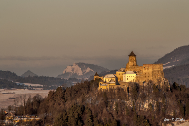 Ľubovniansky hrad a Tri koruny