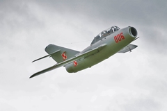 Airshow Slavnica 2012: MiG 15