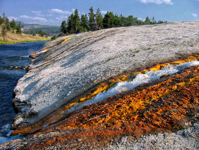 Yellowstone2