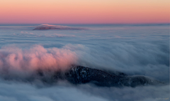 z Tmy do Svetla z Hlbiny na Vrch