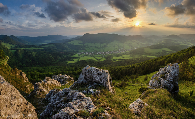 Strážovské pohľady XLVIII