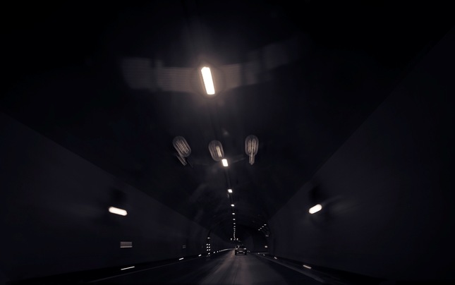 Cesta tunelom