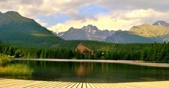 pohľad na štrbské pleso