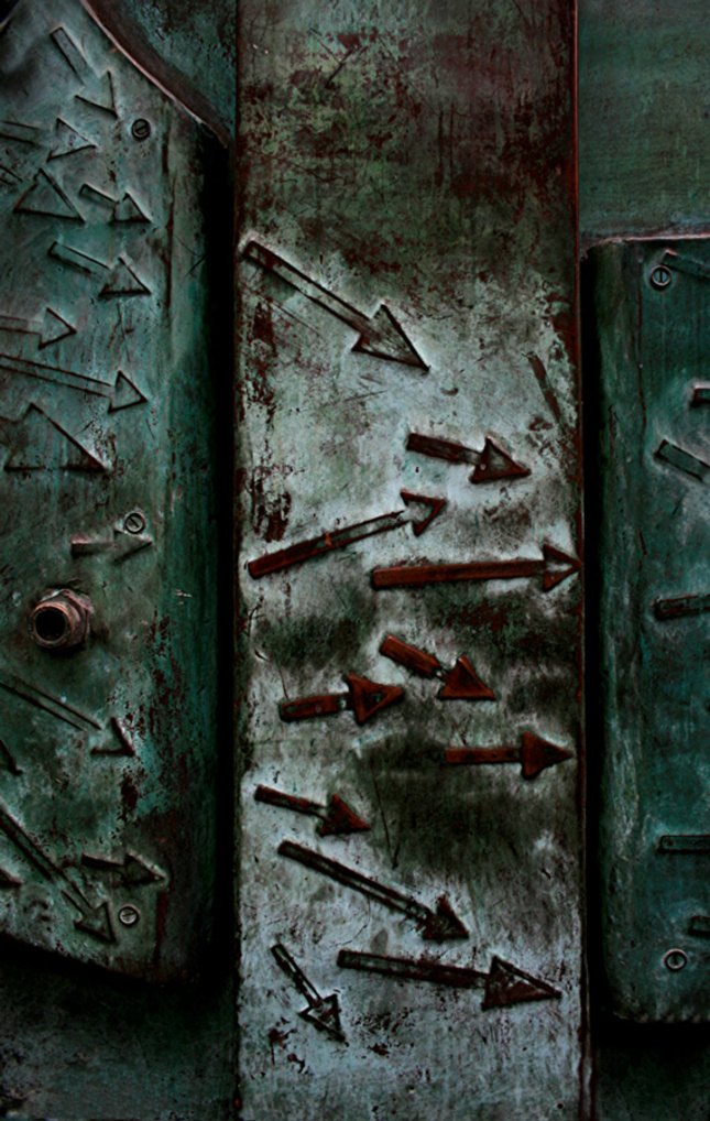 secret door - detail (VI)