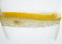 Bubbly lemon