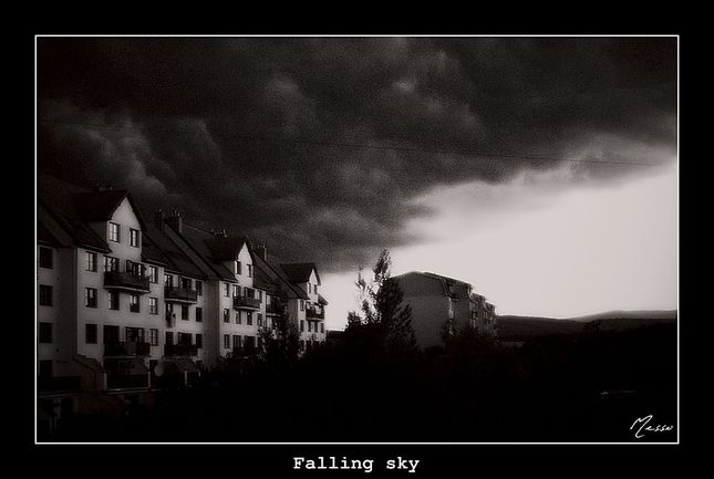 Falling sky (1)