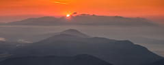 Slunéčko sa prediera cez tatry