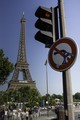 Zákaz odbočenia - Tour Eifell