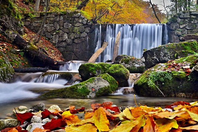 Jesenný vodopád...