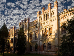 Krasny Esterhazyho palac v Galan