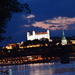 Bratislavský hrad z brehu