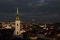 pred búrkou