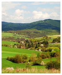 V dolinách